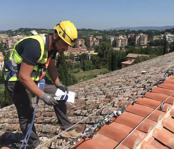 manutenzione sistemi di sicurezza anticaduta attrezzature e dpi